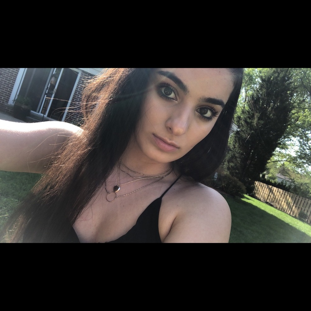 Meet your Posher, Kristina